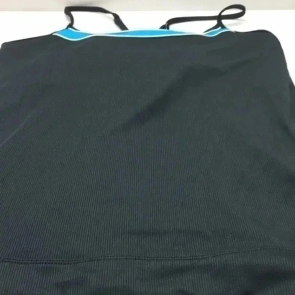 Tail swim wear  Size Small - Picture 2 of 16